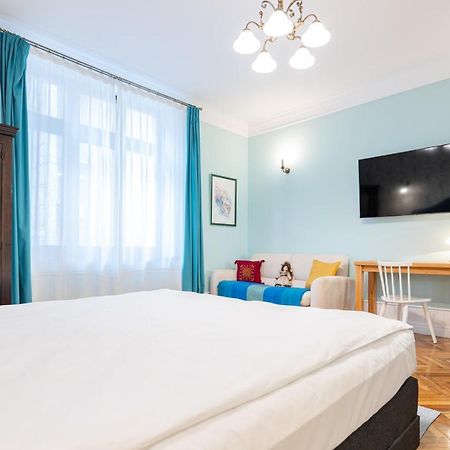 Old City Apartment Oradea Bagian luar foto