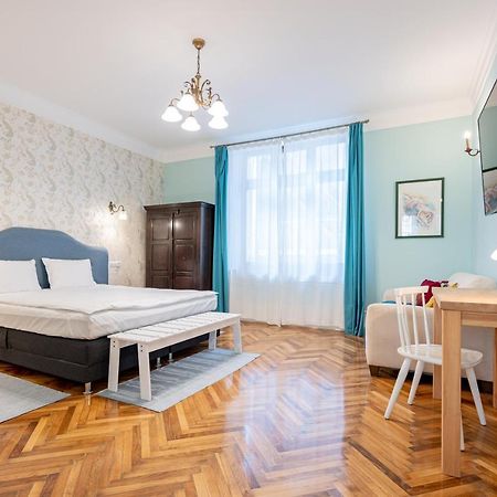 Old City Apartment Oradea Bagian luar foto