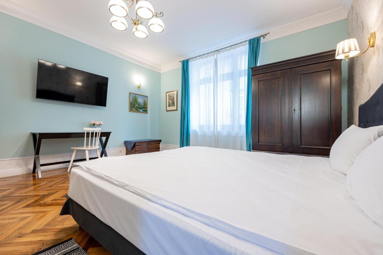 Old City Apartment Oradea Bagian luar foto