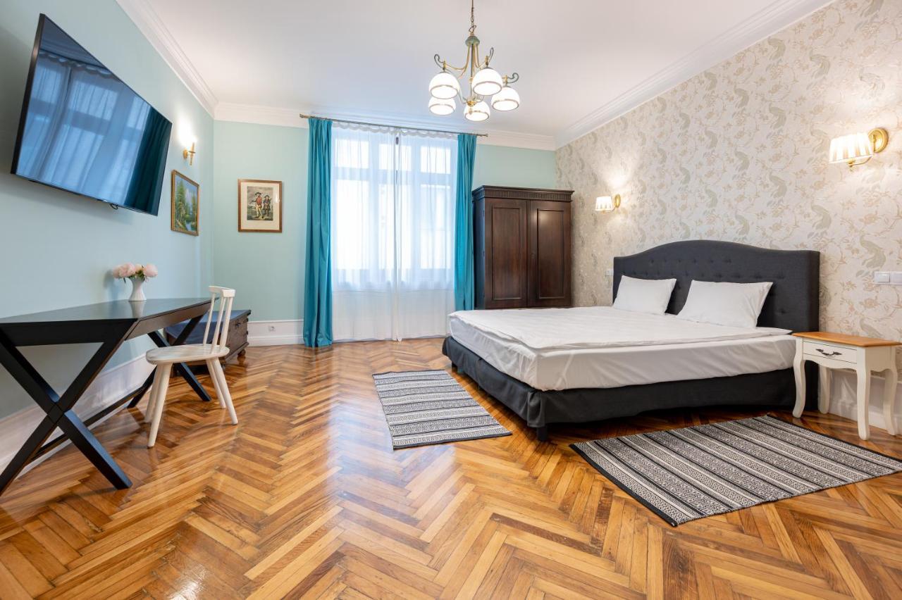 Old City Apartment Oradea Bagian luar foto