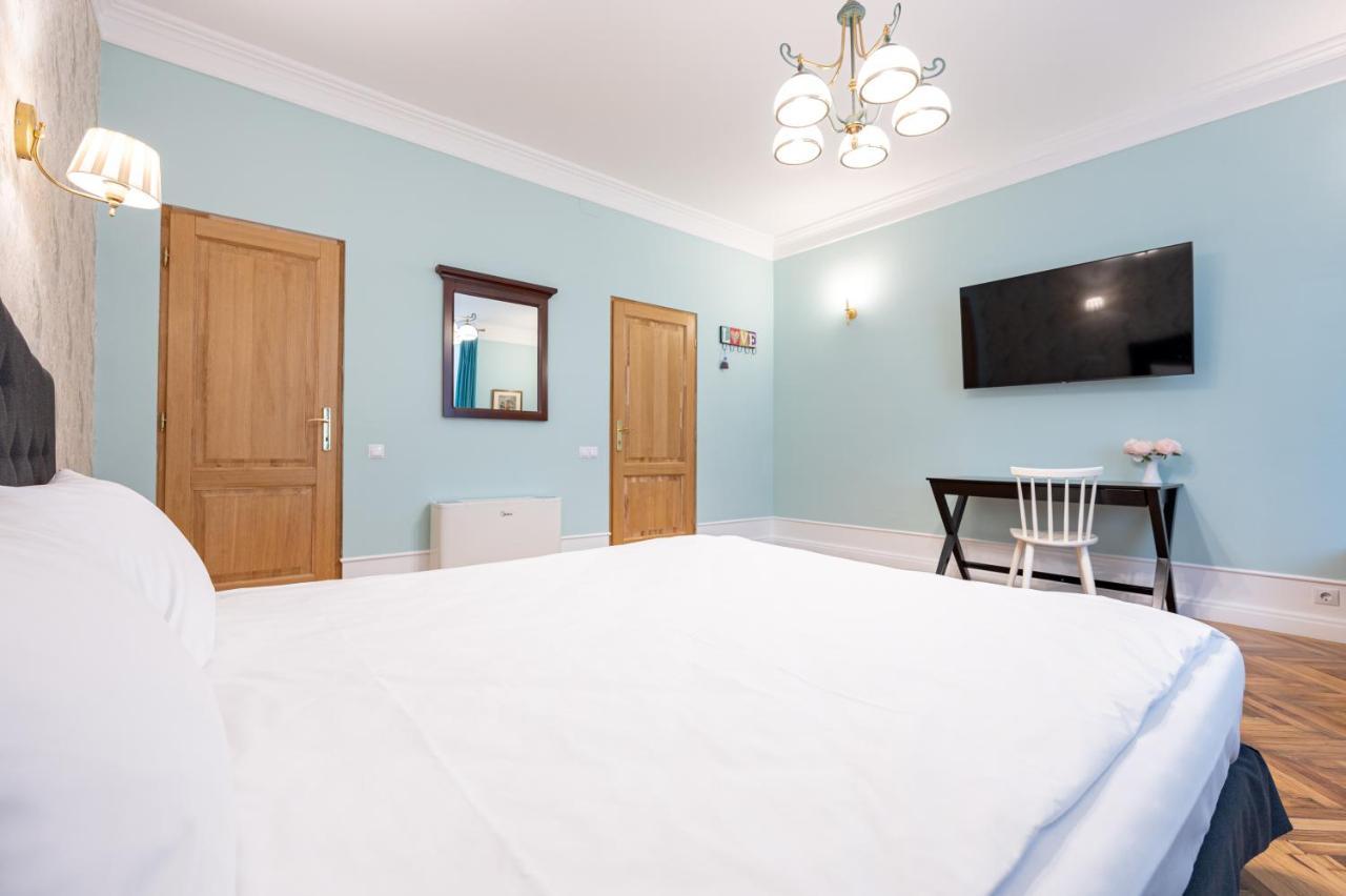 Old City Apartment Oradea Bagian luar foto