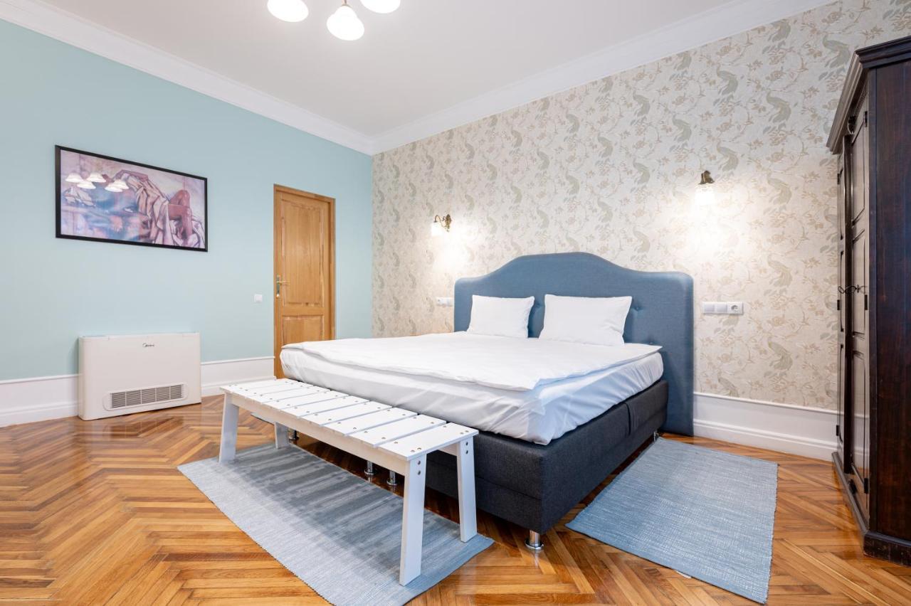 Old City Apartment Oradea Bagian luar foto