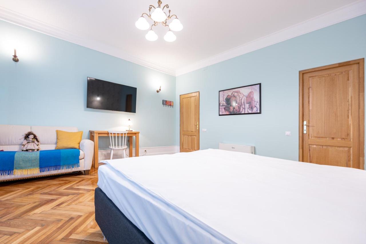 Old City Apartment Oradea Bagian luar foto